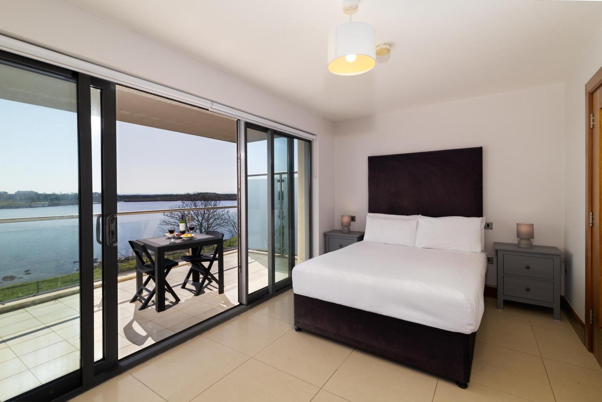 Tur An Tsaile - Galway Lakeside Apartments Exteriör bild